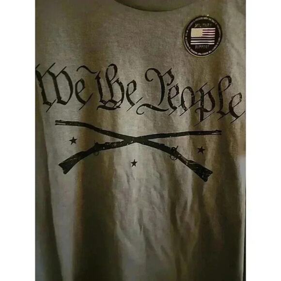 Howitzer Patriot T-shirt Mens Small We The People US Flag Green NWT Grunt CR6 - Picture 1 of 6